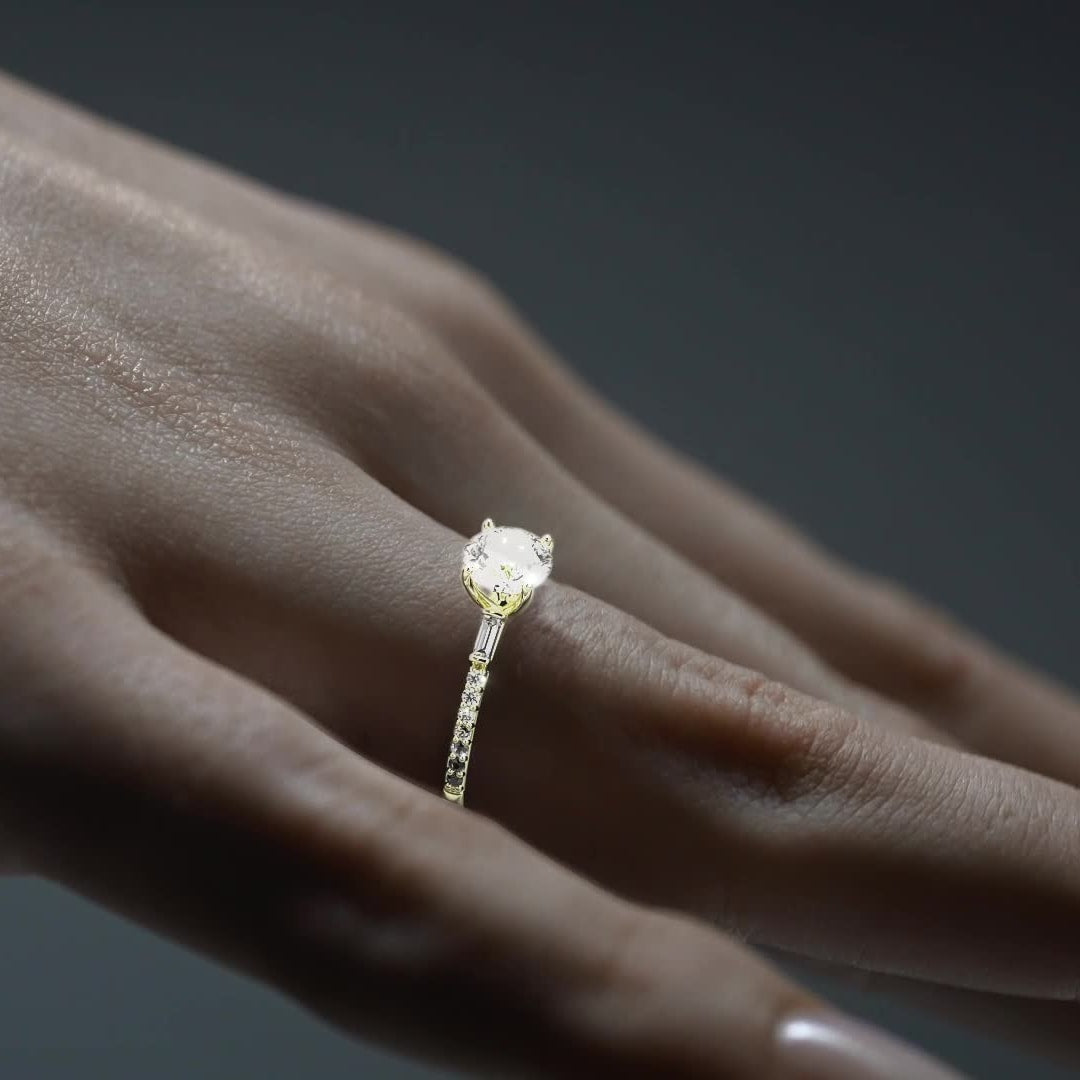 Anillo De Compromiso De Oro 10k Con Piedra Zirconia