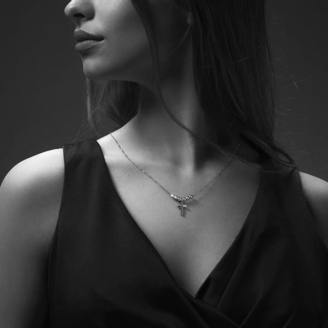 Collar De Cruz De Plata 925 Con Bola Diamantada De 45 Cm
