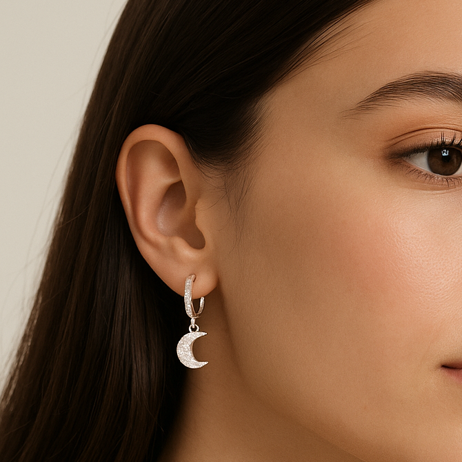 Arete Huggie De Plata 925 Con Colgate De Luna Y zirconias