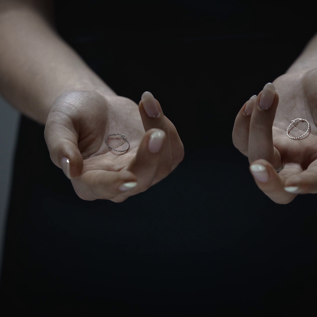 Arete Arracada Diamantada De Plata Ley 925 Para Mujer Confeti