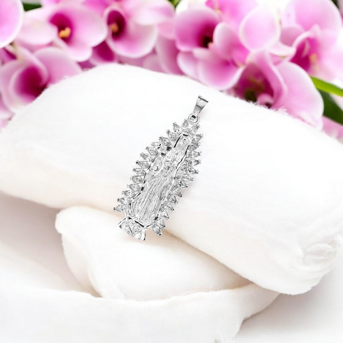 Dije De Virgen De Guadalupe De Plata 925 Con Zirconita 4.2cm