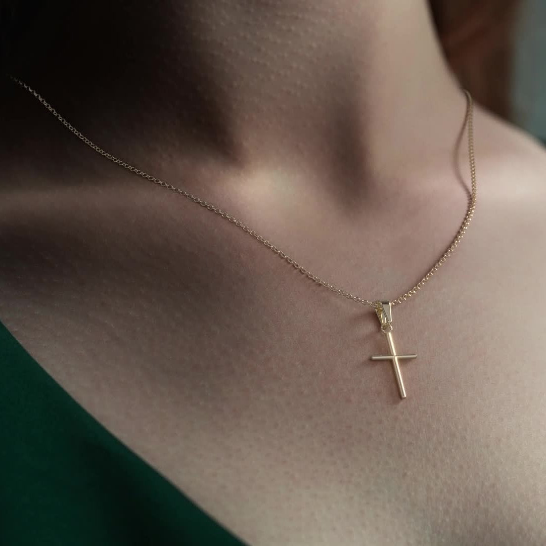 Dije De Cruz De Tubo De Oro De 14k