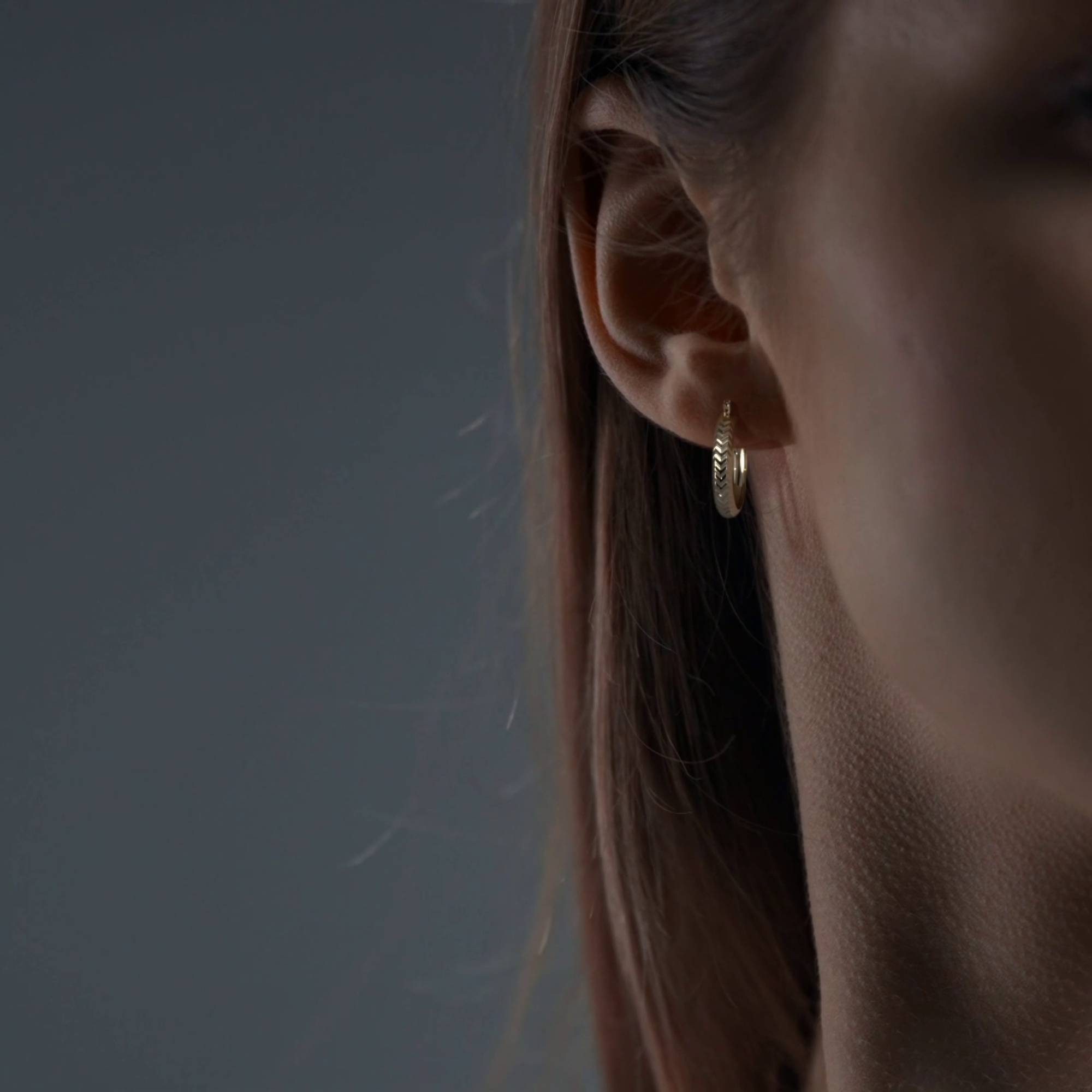 Arracada Bangle De Oro 10k Diamantado Diagonal