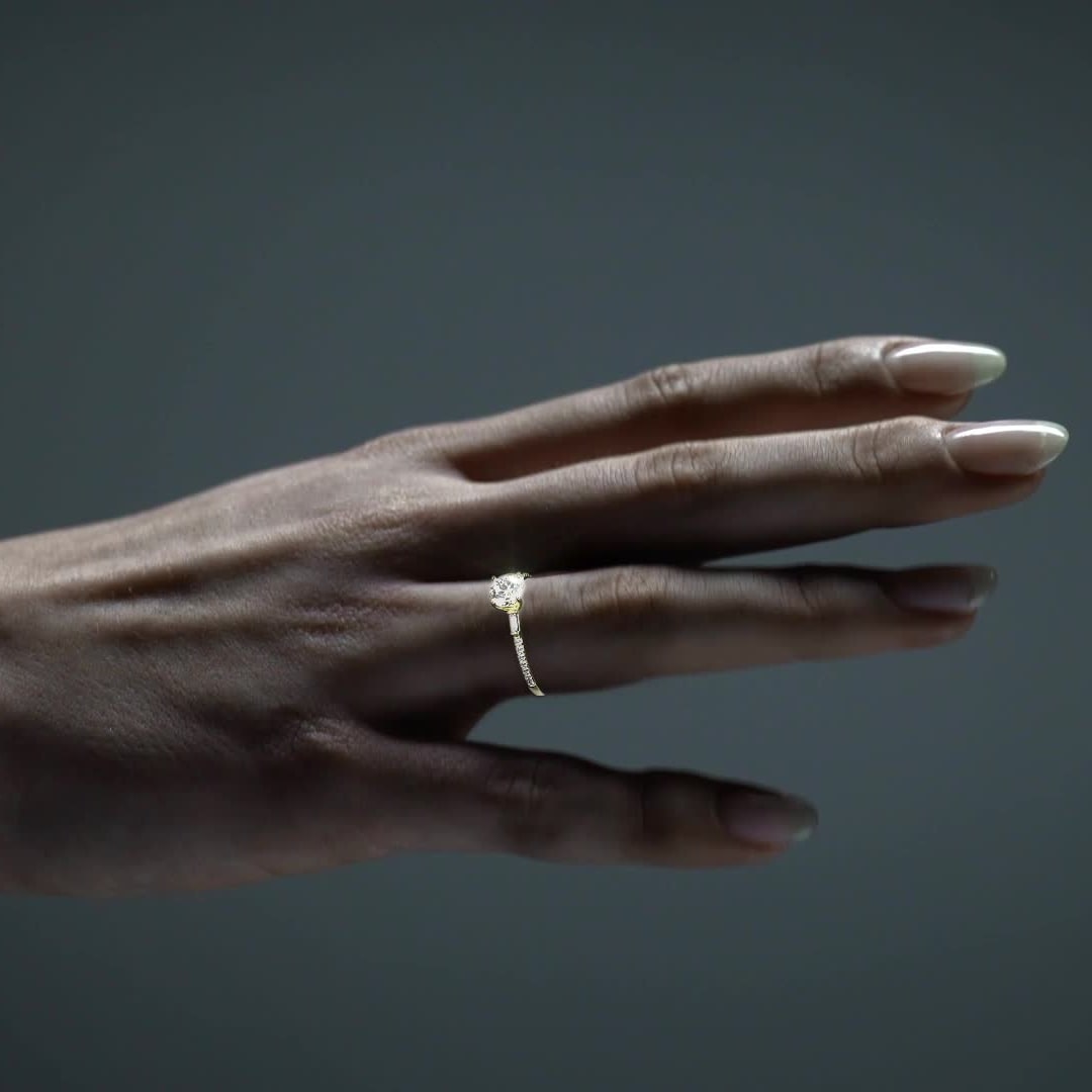 Anillo De Compromiso De Oro 10k Con Piedra Zirconia
