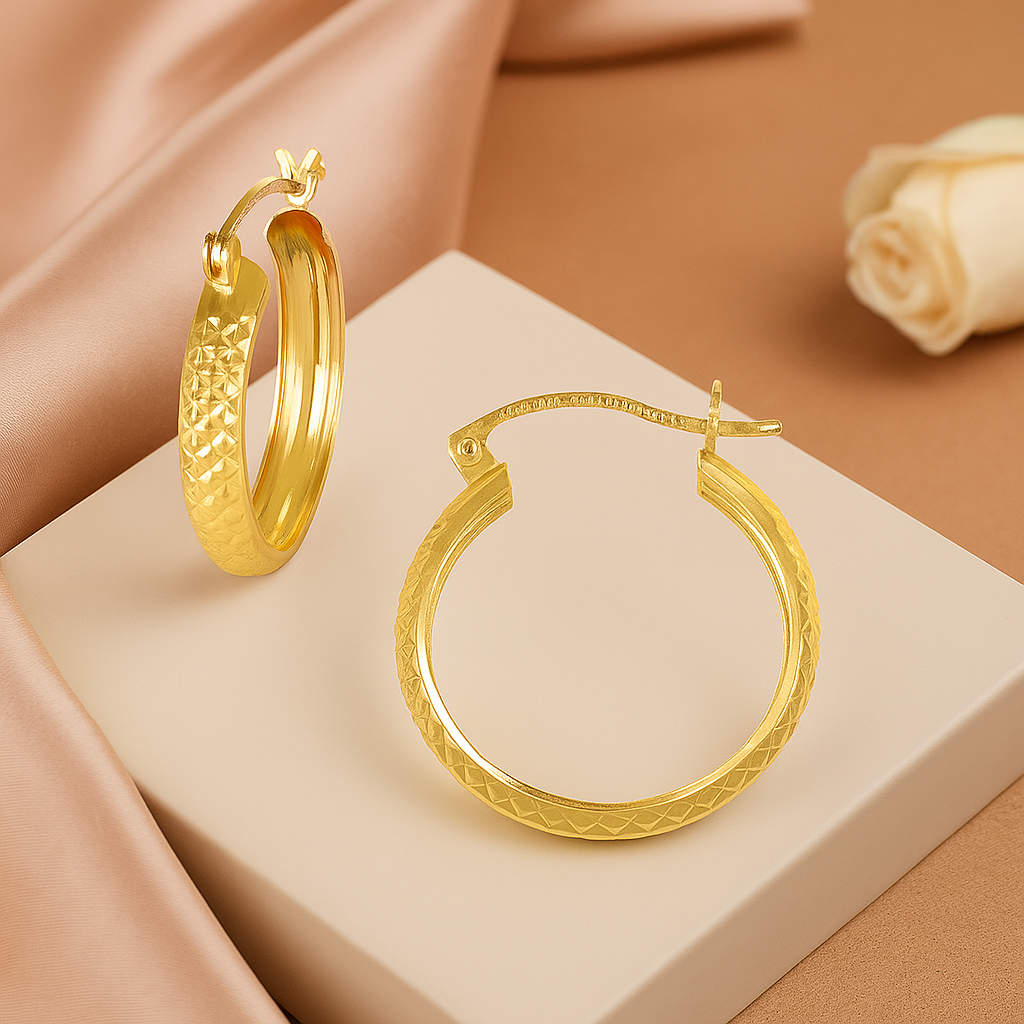 Arracada Diamantada Bangle De Oro 10k Estilo Panal, 4mm de Ancho