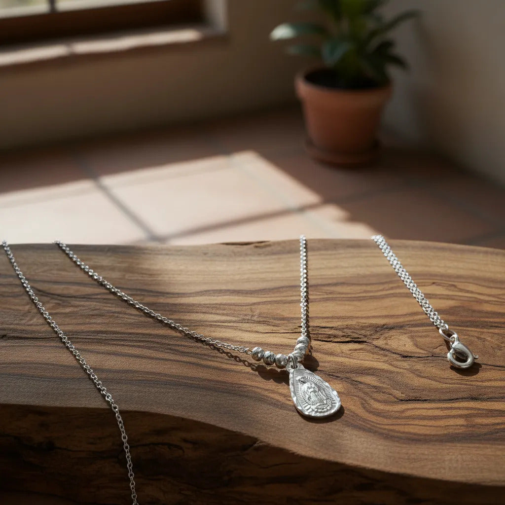 Collar De La Virgen De Plata 925 Con Bola Diamantada De 45cm