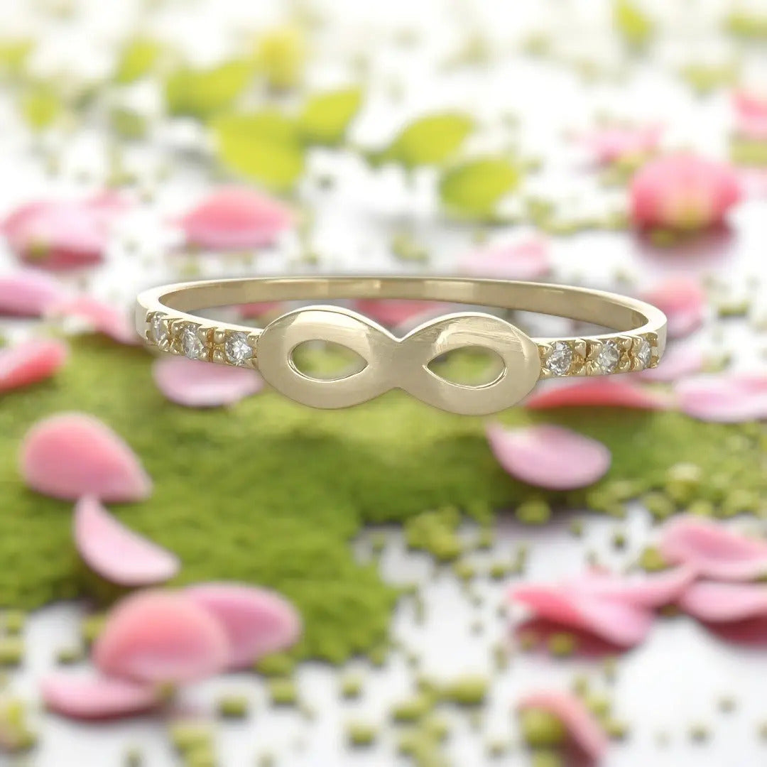 Anillo De Infinito De Oro De 14k Para Mujer Con Brillantes