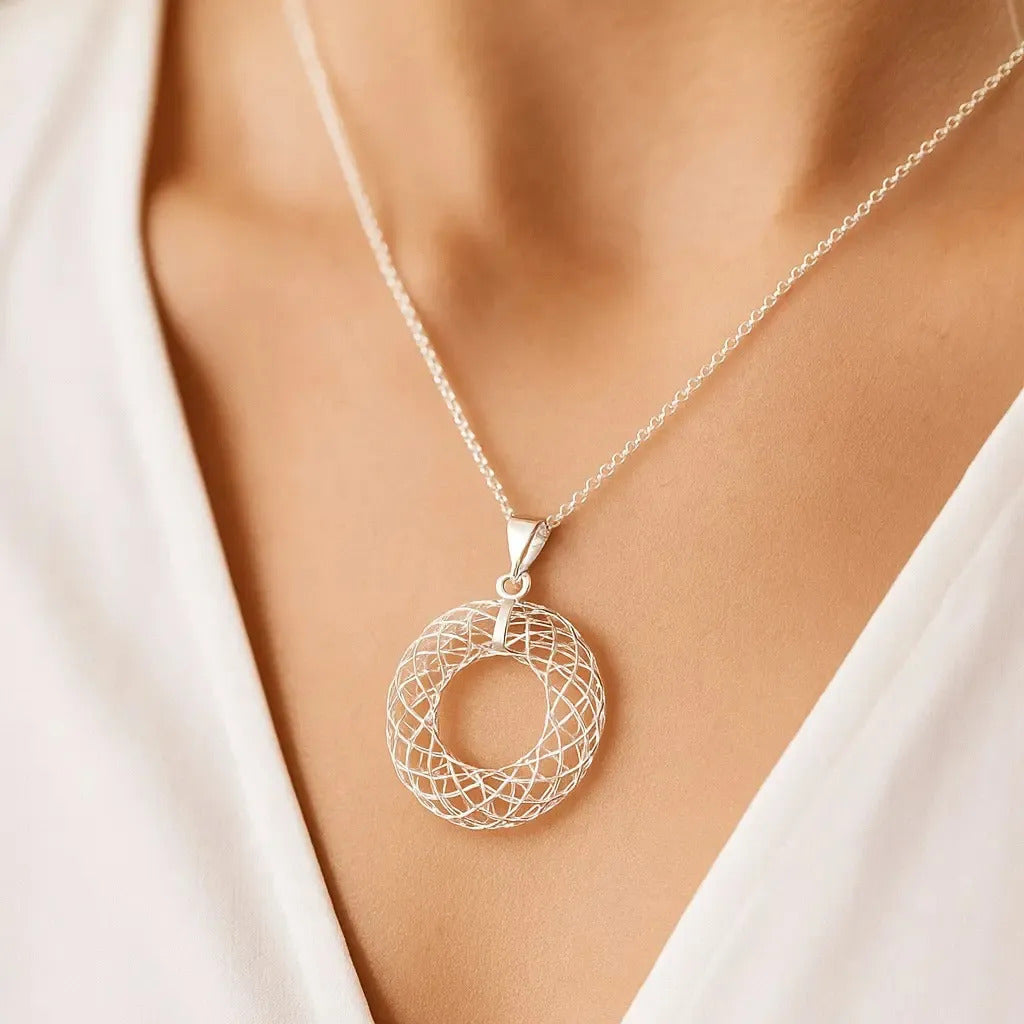 Collar 3d Circulo De Maya Para Mujer De Plata 925