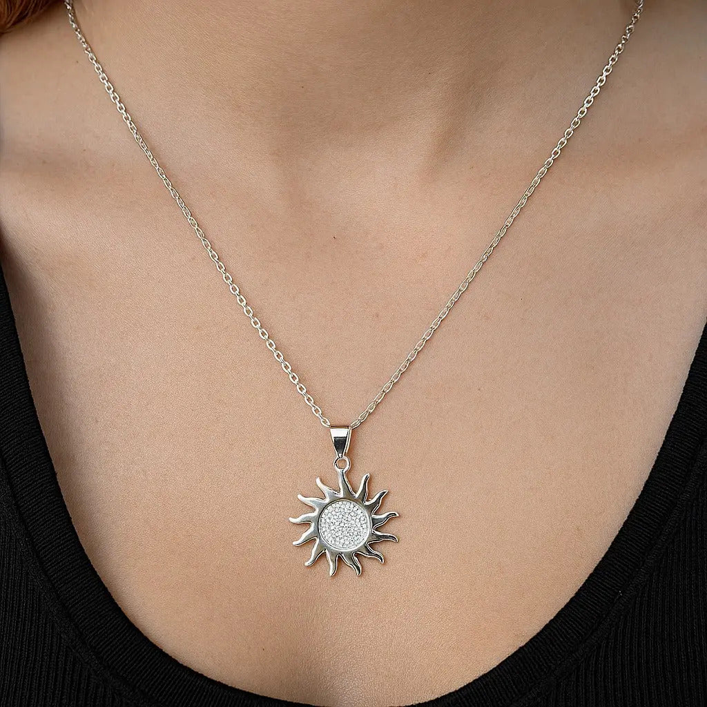 Collar De Sol Con Centros De Zirconia Para Mujer  Plata 925