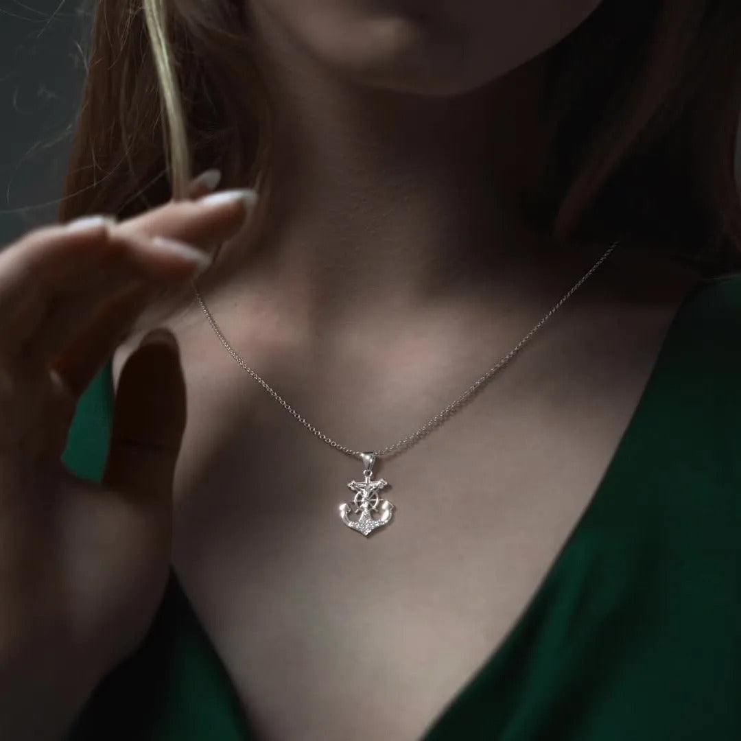 Dije De Cruz Con Forma De Ancla De Plata 925