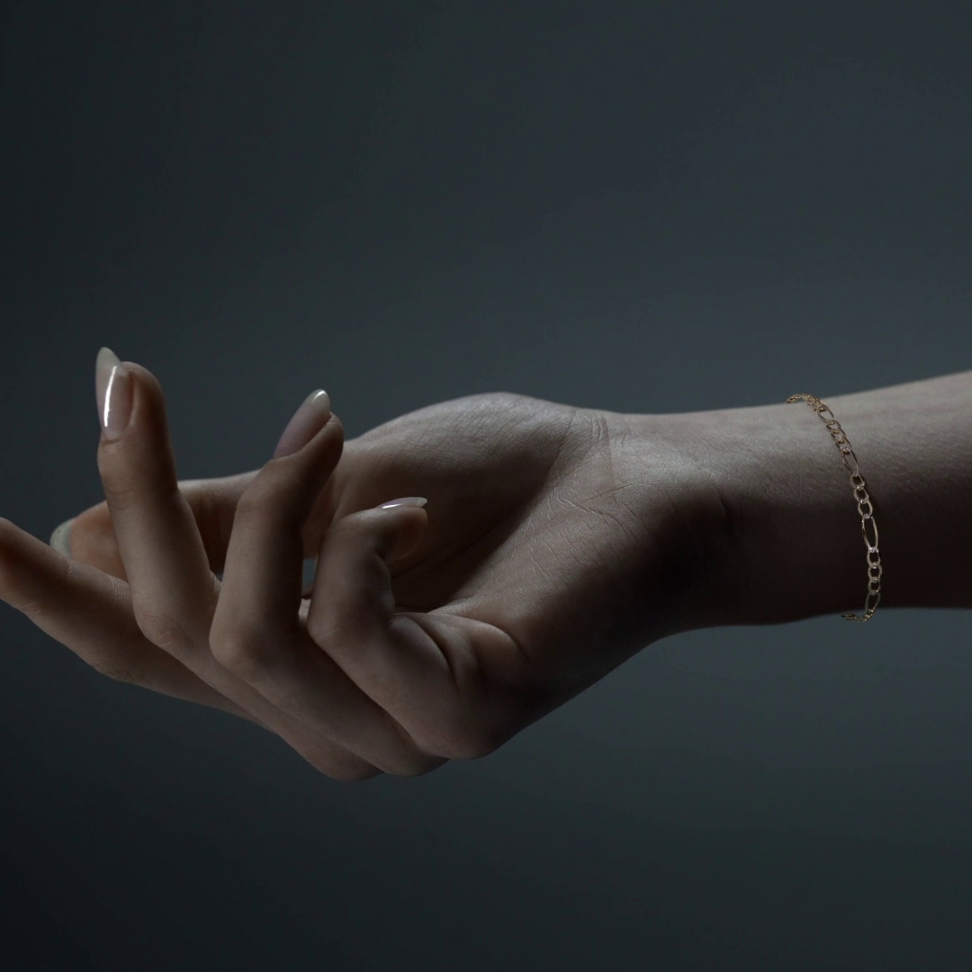 Pulsera de Oro 10K Estilo Figaro Italiano | Brazalete Elegante de Joyería Fina