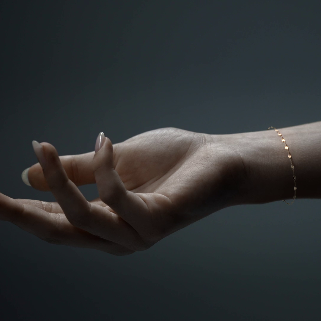 Esclava de Oro 10K Estilo Fígaro Serpentina Italiano | Pulsera Delicada de Joyería Fina